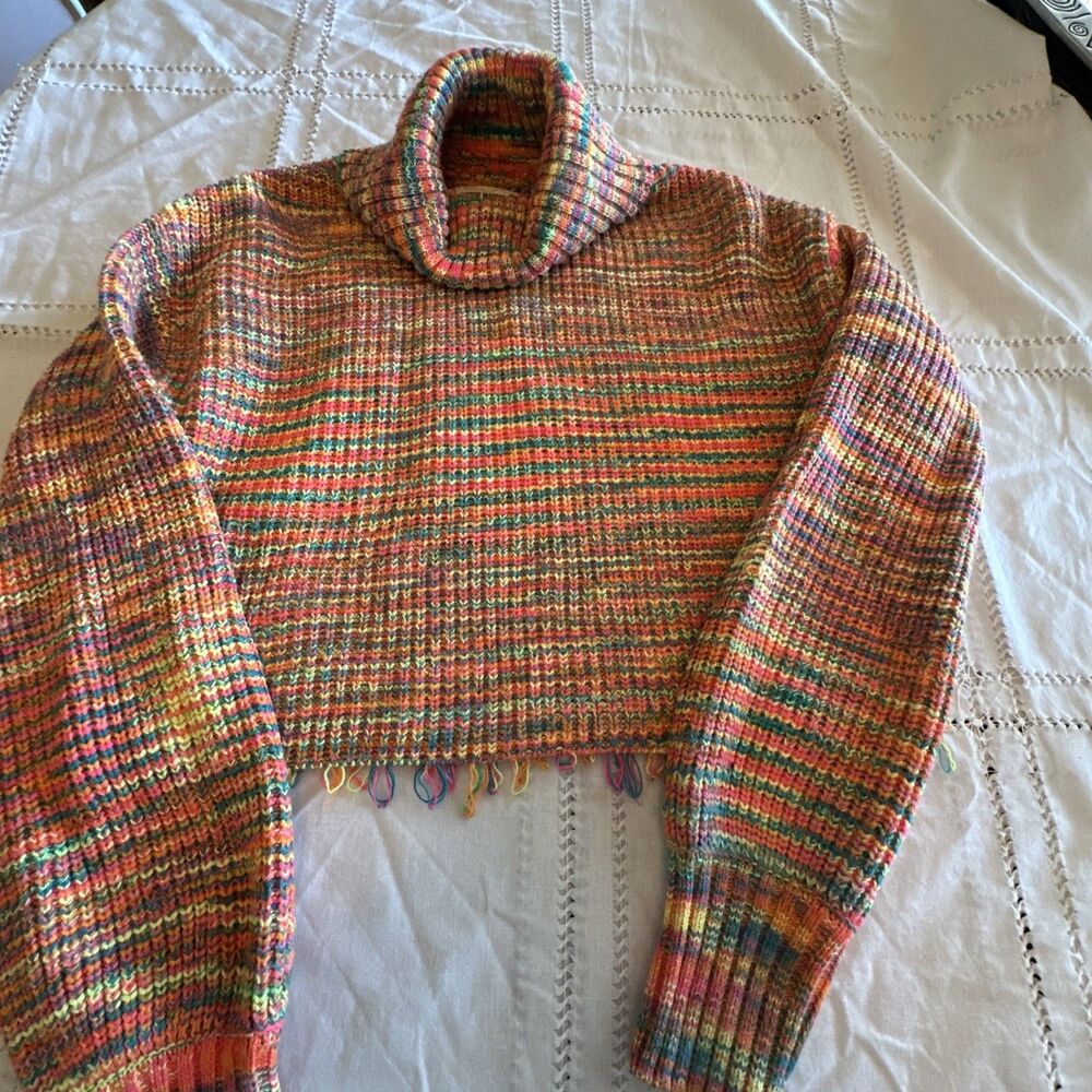 Steve Madden Gabby multi color balloon sleeve/fringe hem sweater women Small.